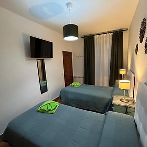 Habitación con 2 Camas Individuales